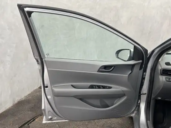 HYUNDAI-HB20S-1.0 12V FLEX COMFORT PLUS MANUAL HYUNDAI-HB20S-2024