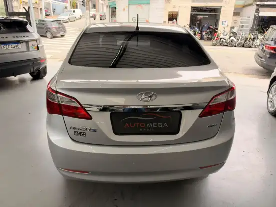 HYUNDAI-HB20S-2015