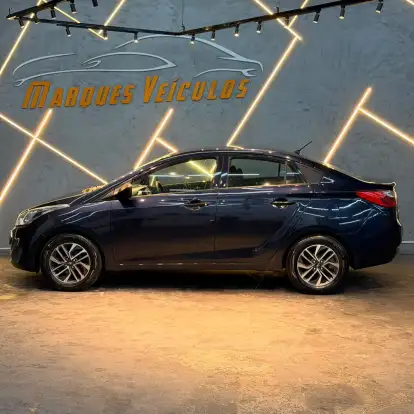 HYUNDAI-HB20S-2013
