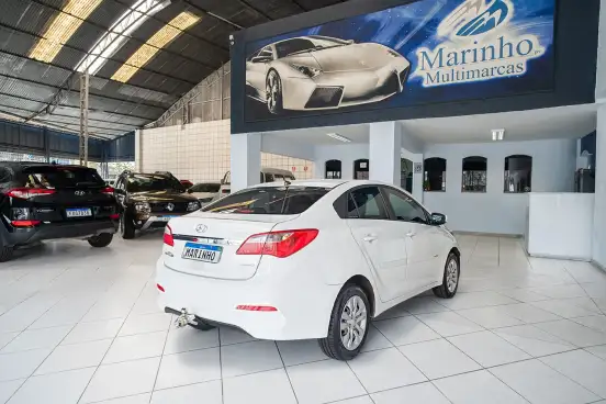 HYUNDAI-HB20S-2016