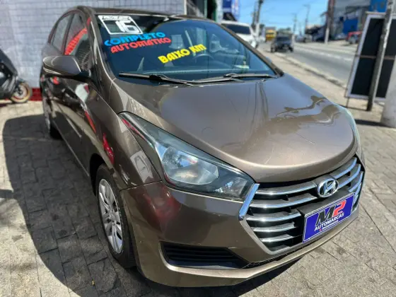 HYUNDAI HB20S 1.6 COMFORT PLUS 16V FLEX 4P AUTOMÁTICO