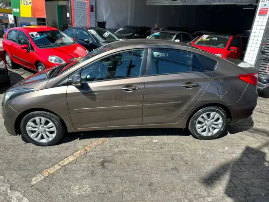 HYUNDAI-HB20S-1.6 COMFORT PLUS 16V FLEX 4P AUTOMÁTICO HYUNDAI-HB20S-2015