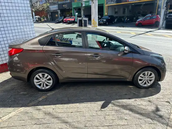 HYUNDAI-HB20S-1.6 COMFORT PLUS 16V FLEX 4P AUTOMÁTICO HYUNDAI-HB20S-2015