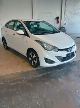 HYUNDAI-HB20S-2015