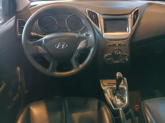 HYUNDAI-HB20S-2015