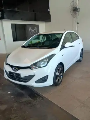 HYUNDAI-HB20S-2015