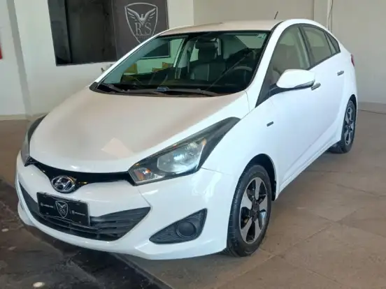 HYUNDAI-HB20S-1.6 COMFORT PLUS 16V FLEX 4P AUTOMÁTICO HYUNDAI-HB20S-2015