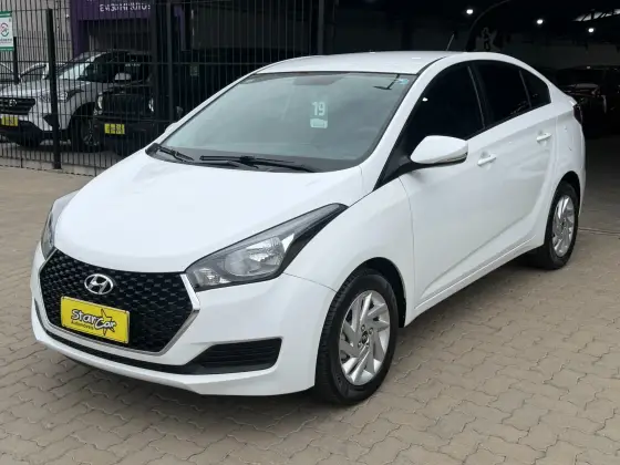 HYUNDAI HB20S 1.6 COMFORT PLUS 16V FLEX 4P MANUAL
