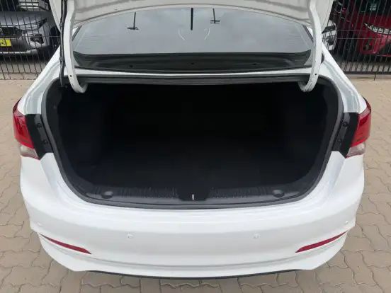HYUNDAI-HB20S-2018