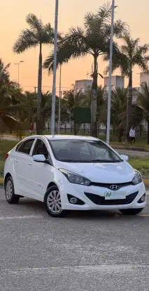 HYUNDAI-HB20S-2013