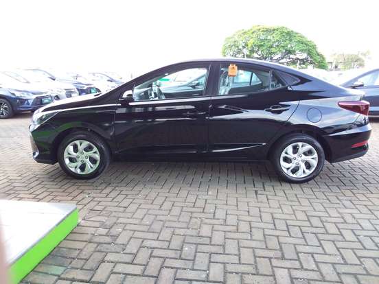 HYUNDAI-HB20S-2025