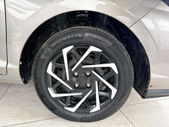 HYUNDAI-HB20S-2025