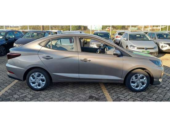 HYUNDAI-HB20S-2025