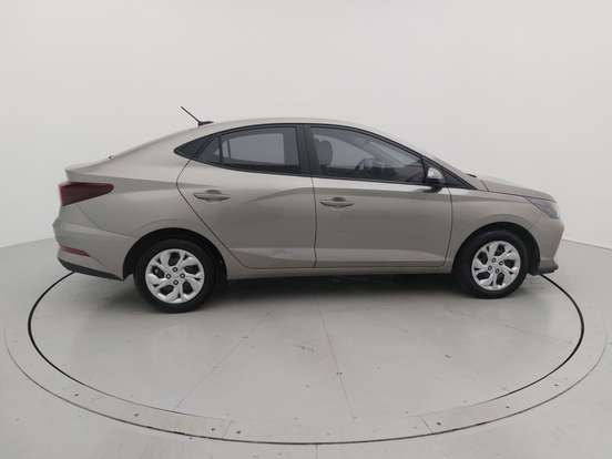 HYUNDAI-HB20S-2024