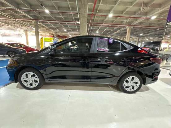 HYUNDAI-HB20S-2025