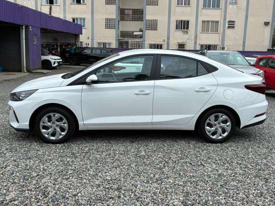 HYUNDAI-HB20S-2024