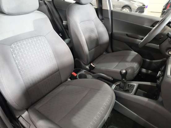 HYUNDAI-HB20S-2024