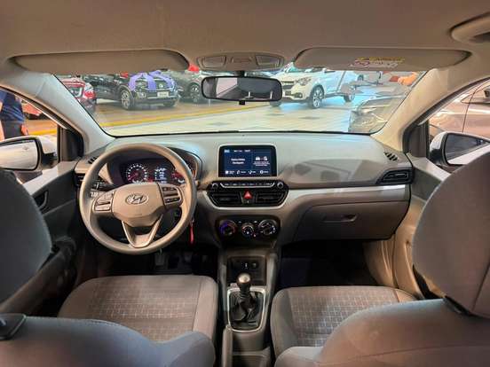 HYUNDAI-HB20S-2024