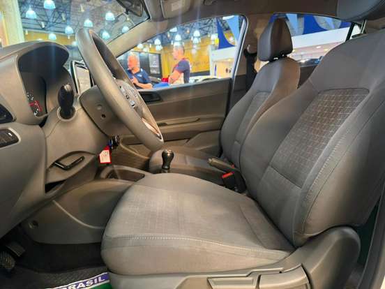 HYUNDAI-HB20S-2024