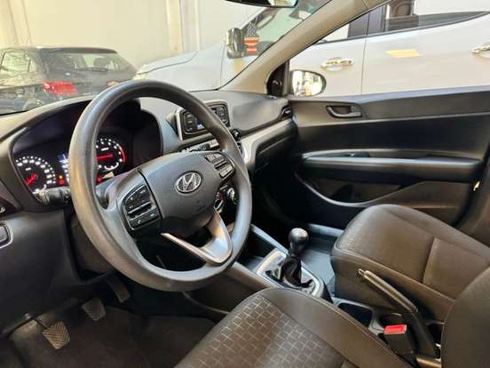 HYUNDAI-HB20S-2022