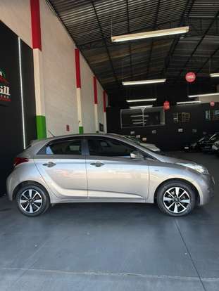 HYUNDAI-HB20S-2016