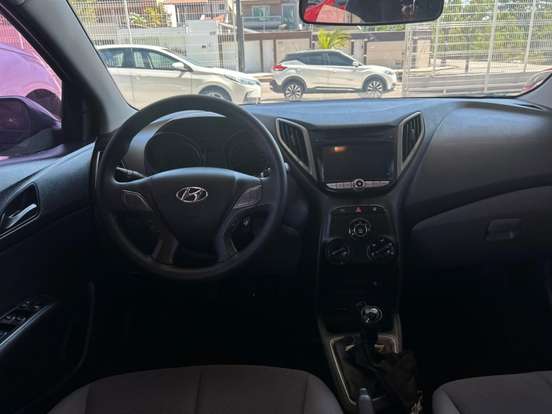 HYUNDAI-HB20S-2017