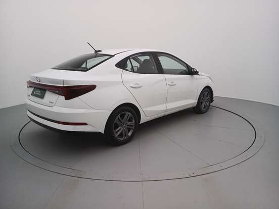 HYUNDAI-HB20S-2024