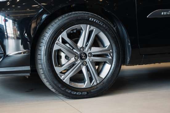 HYUNDAI-HB20S-2025