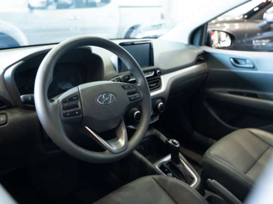 HYUNDAI-HB20S-1.0 TGDI FLEX COMFORT PLUS AUTOMÁTICO HYUNDAI-HB20S-2025
