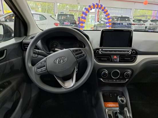 HYUNDAI-HB20S-2025