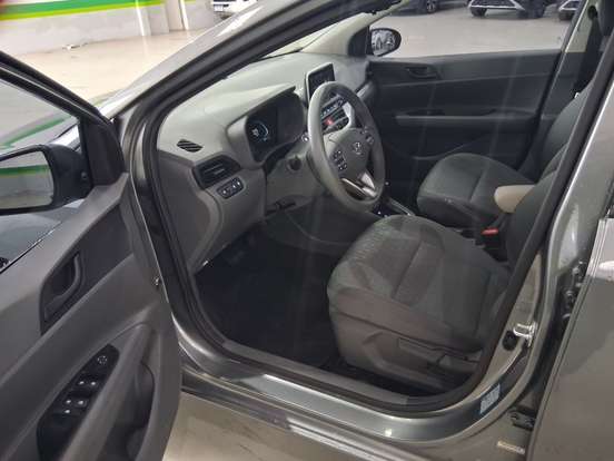 HYUNDAI-HB20S-2025