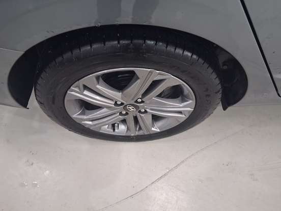 HYUNDAI-HB20S-2025