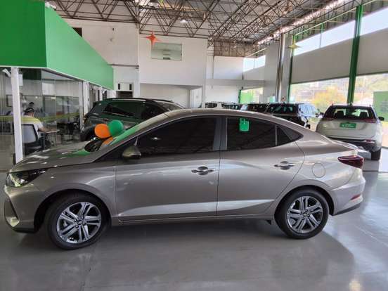 HYUNDAI-HB20S-2025