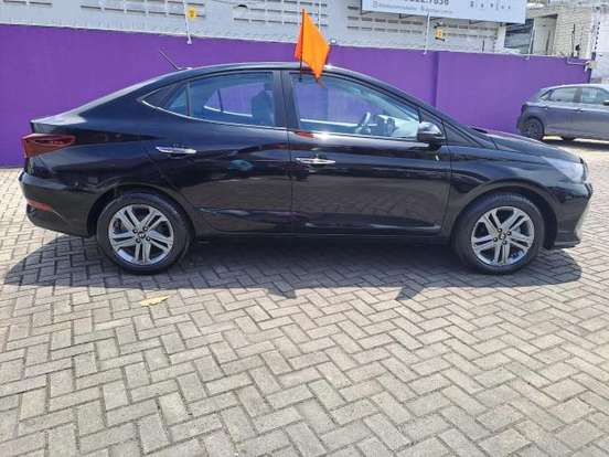 HYUNDAI-HB20S-2025