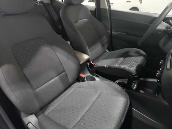 HYUNDAI-HB20S-2025