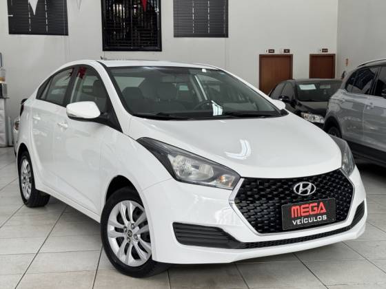 HYUNDAI HB20S 1.6 COMFORT PLUS 16V FLEX 4P AUTOMÁTICO