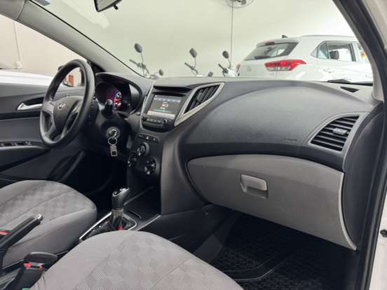 HYUNDAI-HB20S-1.6 COMFORT PLUS 16V FLEX 4P AUTOMÁTICO HYUNDAI-HB20S-2019