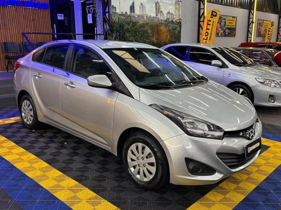HYUNDAI HB20S 1.6 COMFORT PLUS 16V FLEX 4P AUTOMÁTICO