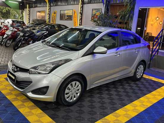 HYUNDAI-HB20S-1.6 COMFORT PLUS 16V FLEX 4P AUTOMÁTICO HYUNDAI-HB20S-2015