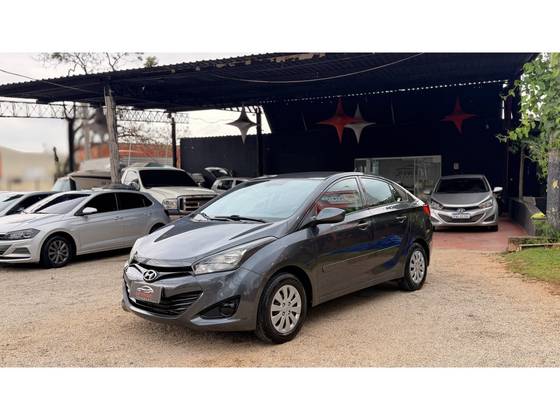 HYUNDAI HB20S 1.6 COMFORT PLUS 16V FLEX 4P MANUAL