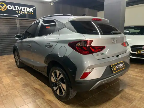 HYUNDAI-HB20X-2020