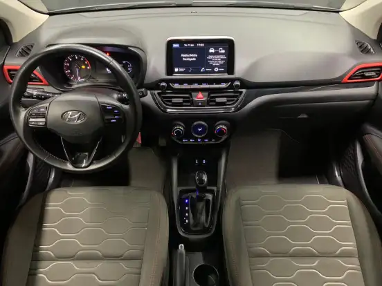 HYUNDAI-HB20X-2020