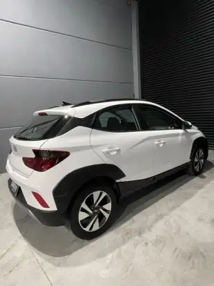 HYUNDAI-HB20X-2022