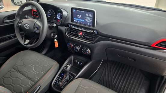 HYUNDAI-HB20X-2021