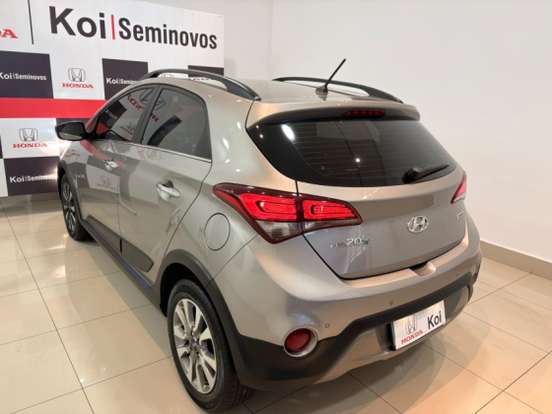 HYUNDAI-HB20X-1.6 16V PREMIUM FLEX 4P AUTOMÁTICO HYUNDAI-HB20X-2018