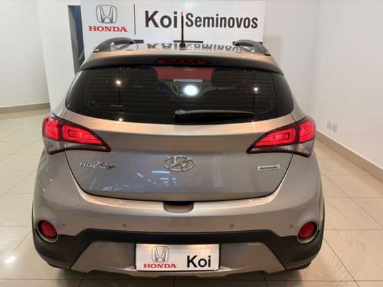 HYUNDAI-HB20X-2018