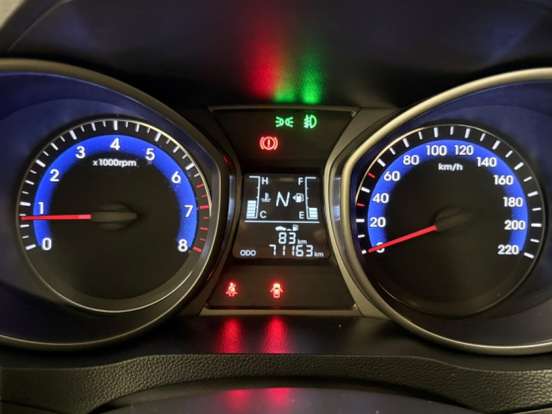 HYUNDAI-HB20X-1.6 16V PREMIUM FLEX 4P AUTOMÁTICO HYUNDAI-HB20X-2018