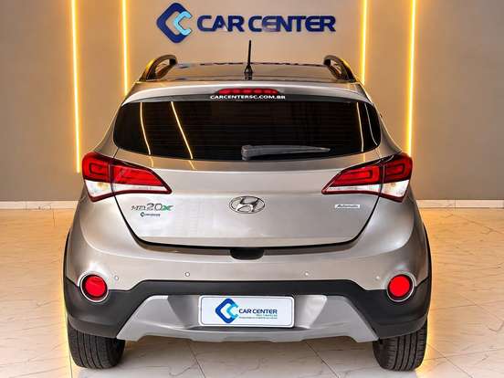 HYUNDAI-HB20X-2017