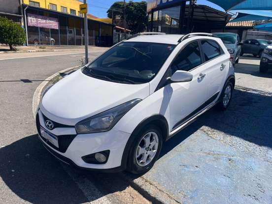 HYUNDAI-HB20X-2014