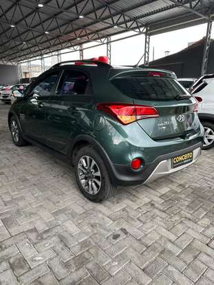 HYUNDAI-HB20X-2016